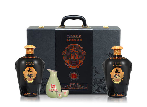 台州咸亨酒店太雕黄酒回收太雕2007原酿礼盒1.5kg*2糯米酒半甜绍兴黄酒